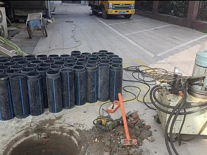 泰兴PE置换管厂家 DN315置换管 非开挖管短管置换